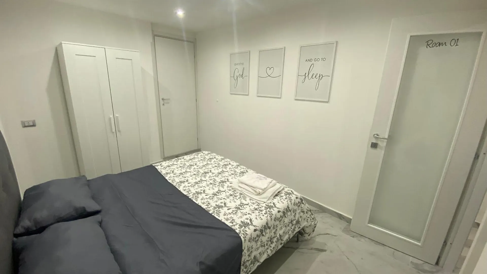 Carlant Apartment Catania 0*,  Italy